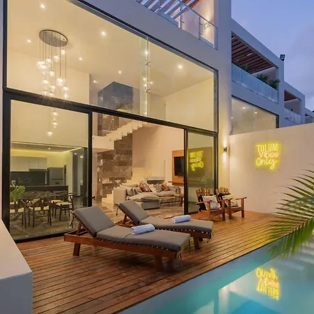 Exclusive 4Br Villa In Karanda With Pools And Paddle