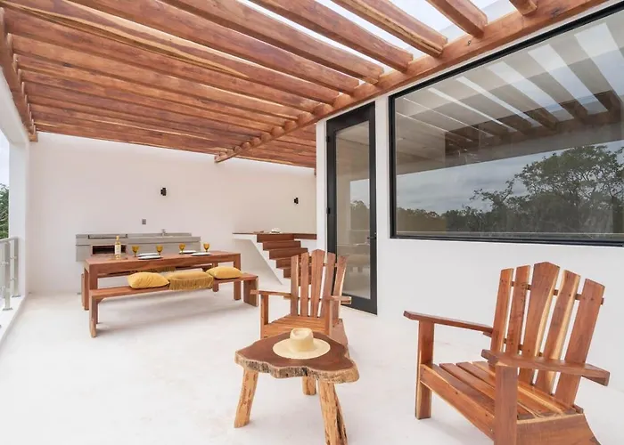 Exclusive 4br In Karanda With Pools And Paddle