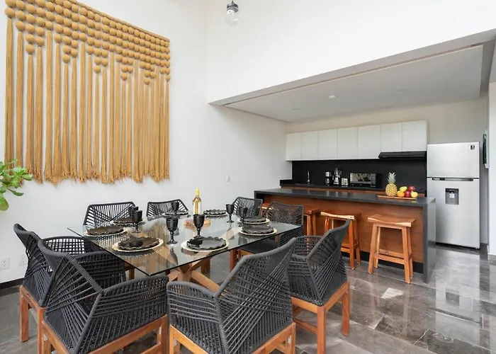 Exclusive 4br In Karanda With Pools And Paddle