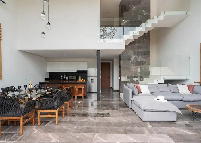 Exclusive 4br In Karanda With Pools And Paddle Villa *