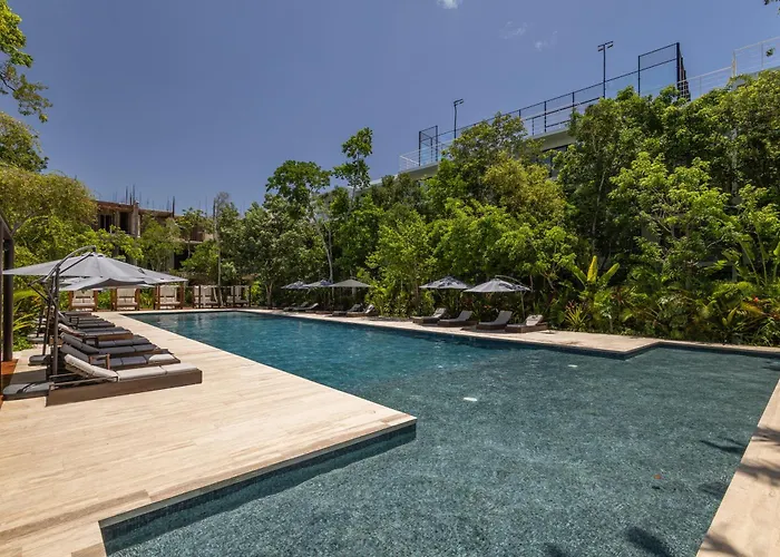 Villa Exclusive 4br In Karanda With Pools And Paddle