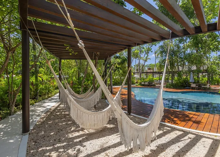 Villa Exclusive 4br In Karanda With Pools And Paddle